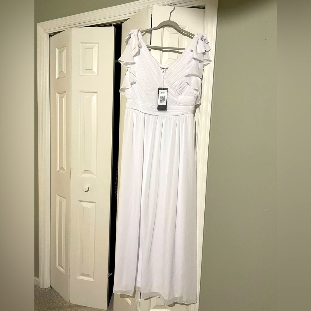 White prom/wedding dress